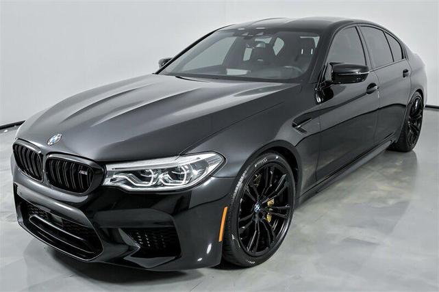 Photo of 2019 Black Sapphire Metallic BMW M5
