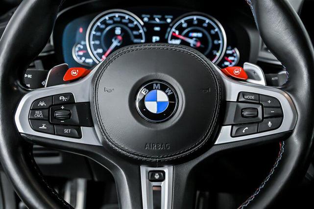 Photo of 2019 Black Sapphire Metallic BMW M5