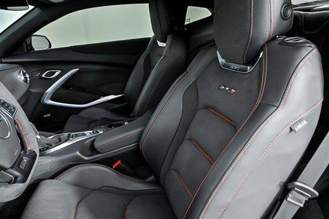 Photo of 2020 Riverside Blue Metallic Chevrolet Camaro