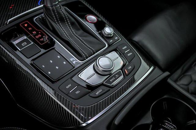Photo of 2017 Black Audi RS 7