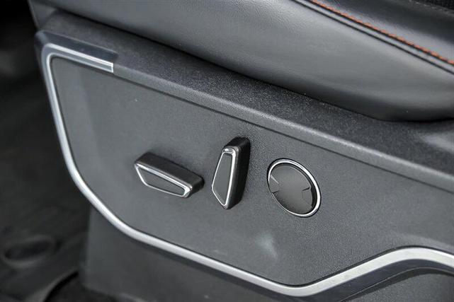 Photo of 2024 Oxford White Ford F-150