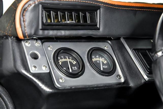 Photo of 1998 Gray Am General Hummer