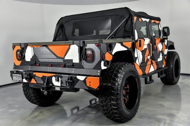 Photo of 1998 Gray Am General Hummer