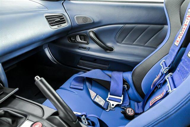 Photo of 2004 Suzuka Blue Metallic Honda S2000