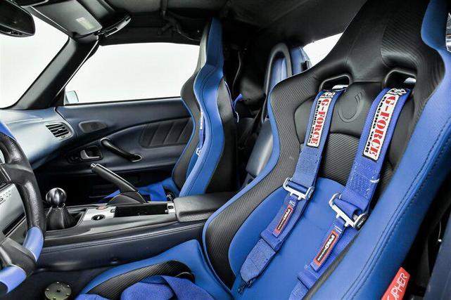 Photo of 2004 Suzuka Blue Metallic Honda S2000