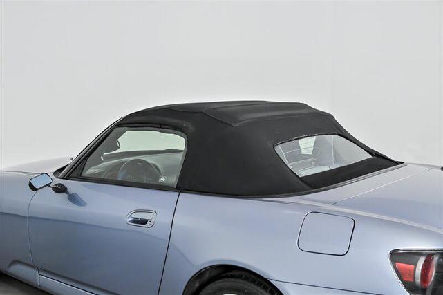 Photo of 2004 Suzuka Blue Metallic Honda S2000