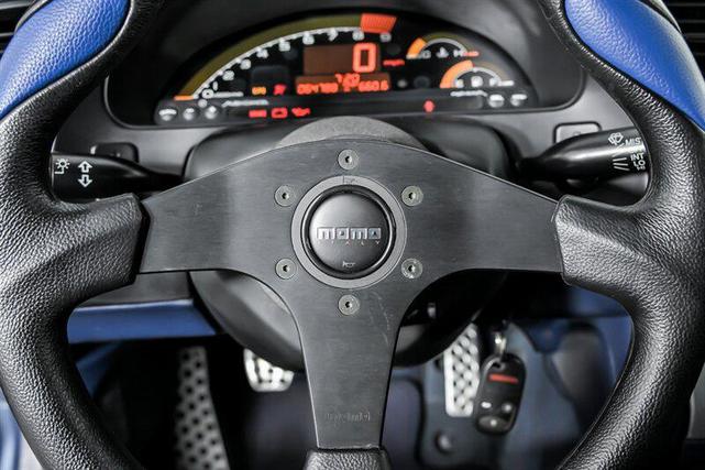 Photo of 2004 Suzuka Blue Metallic Honda S2000