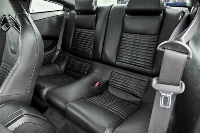 Photo of 2013 Black Ford Shelby GT500