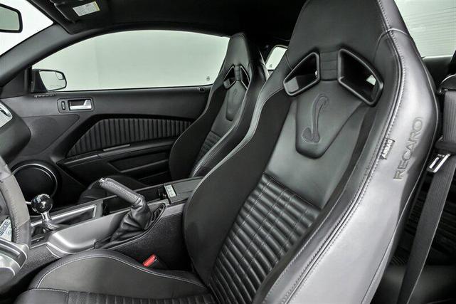 Photo of 2013 Black Ford Shelby GT500