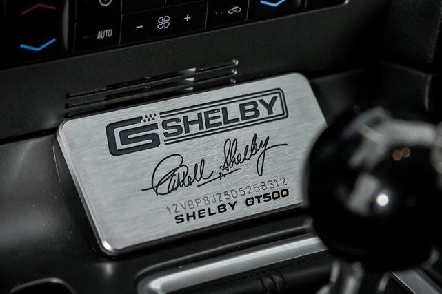 Photo of 2013 Black Ford Shelby GT500