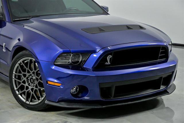 Photo of 2013 Black Ford Shelby GT500