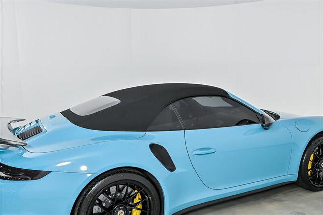 Photo of 2019 Miami Blue Metallic Porsche 911