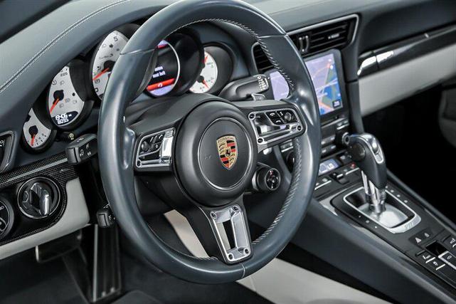 Photo of 2019 Miami Blue Metallic Porsche 911