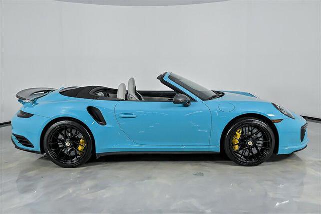 Photo of 2019 Miami Blue Metallic Porsche 911