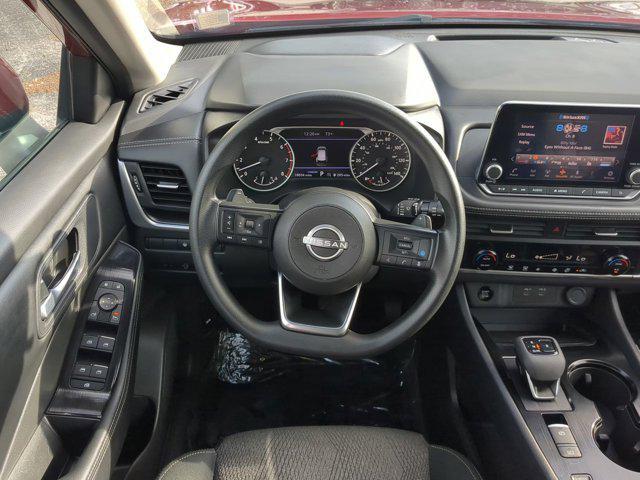 Photo of 2024 Scarlet Ember Tintcoat Nissan Rogue