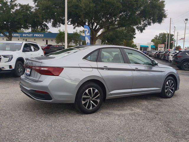 Photo of 2025 Pyrite Silver Metallic Volkswagen Jetta