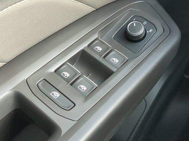 Photo of 2022 Tourmaline Blue Metallic Volkswagen Atlas