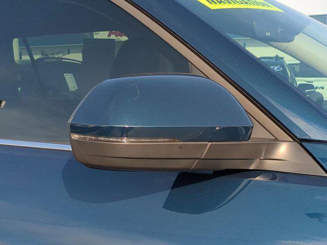 Photo of 2022 Tourmaline Blue Metallic Volkswagen Atlas