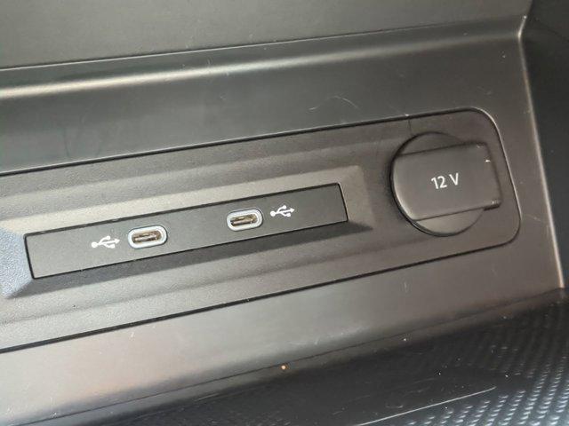 Photo of 2022 Tourmaline Blue Metallic Volkswagen Atlas