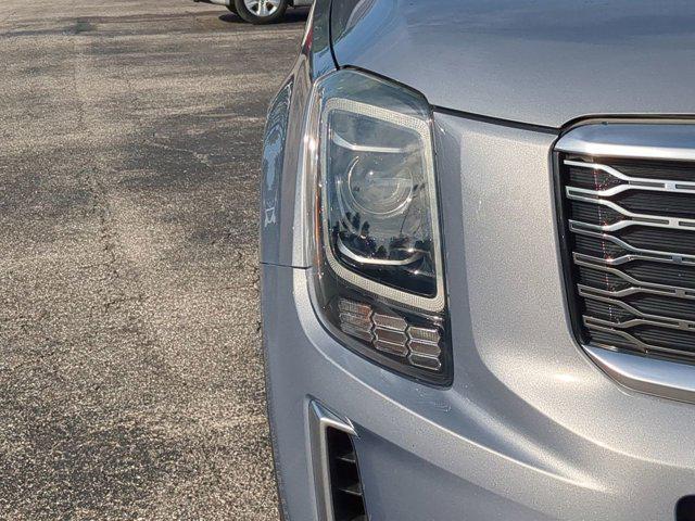 Photo of 2021 Everlasting Silver Kia Telluride