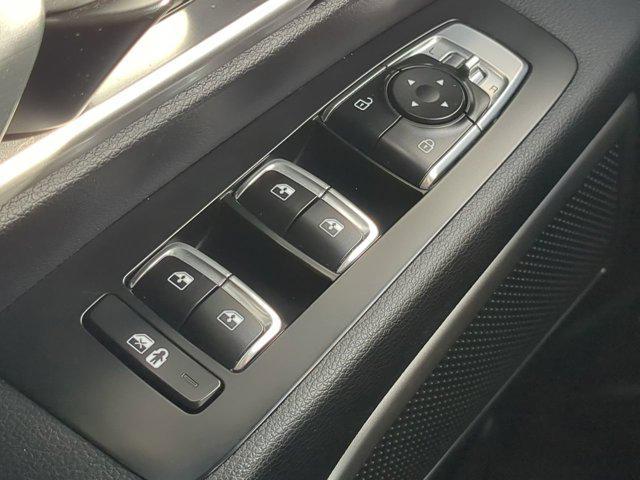Photo of 2021 Everlasting Silver Kia Telluride