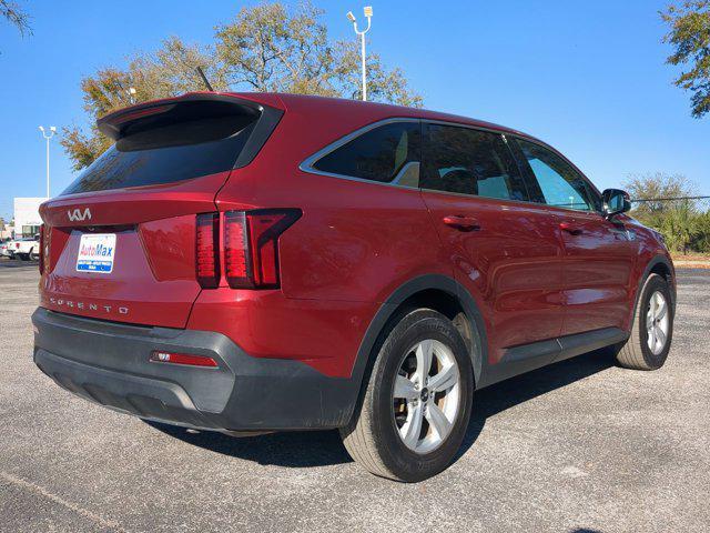 Photo of 2022 Passion Red Tintcoat Kia Sorento