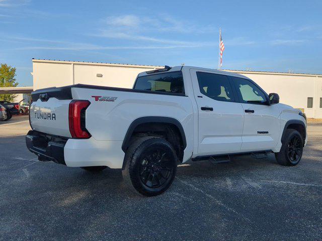 Photo of 2022 Wind Chill Pearl Toyota Tundra