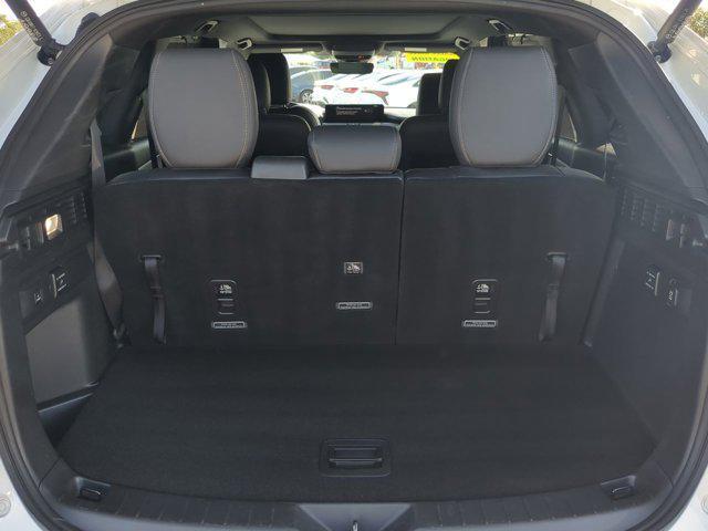 Photo of 2024 Rhodium White Premium Mazda CX-90 PHEV