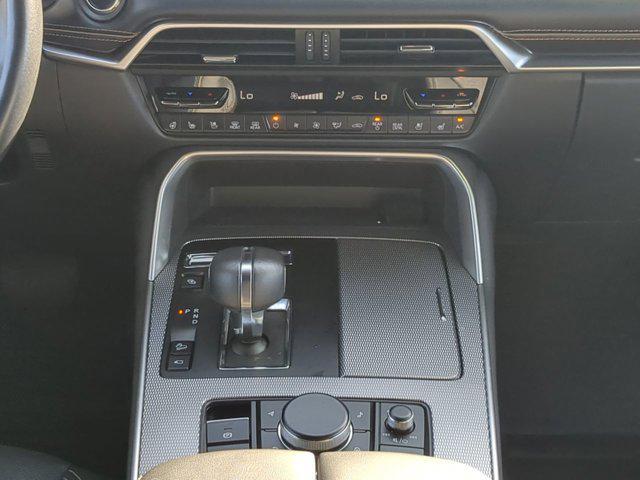 Photo of 2024 Rhodium White Premium Mazda CX-90 PHEV