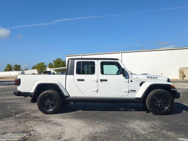 Photo of 2022 Bright White Clearcoat Jeep Gladiator