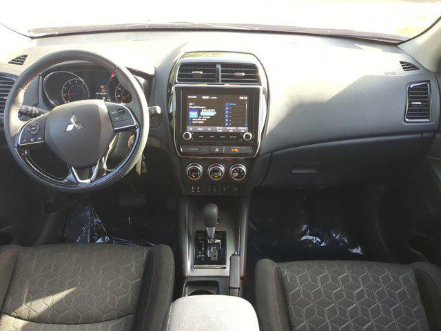 Photo of 2022 Alloy Silver Metallic Mitsubishi Outlander Sport