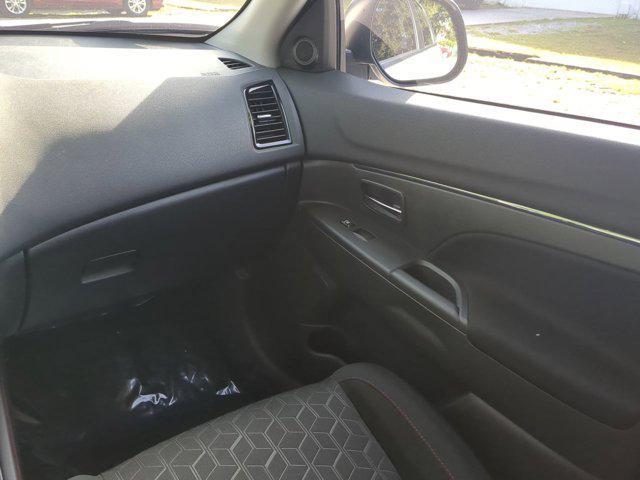 Photo of 2022 Alloy Silver Metallic Mitsubishi Outlander Sport