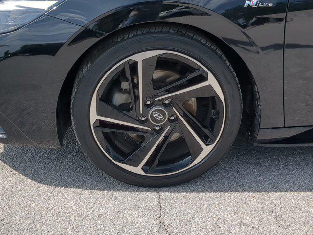 Photo of 2023 Phantom Black Hyundai ELANTRA