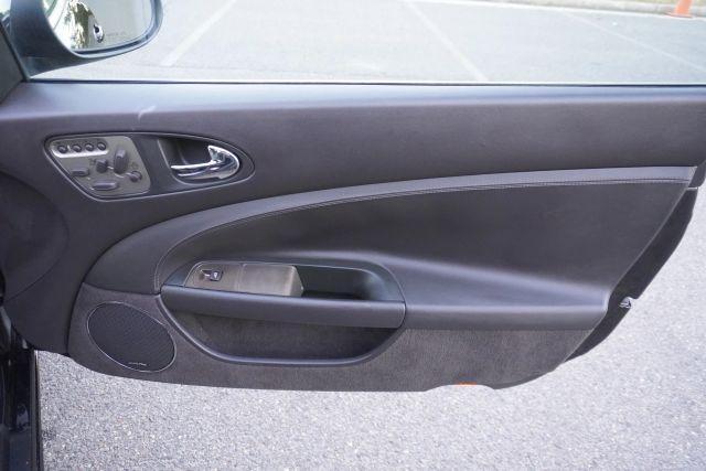 Photo of 2007 Black Jaguar XKR