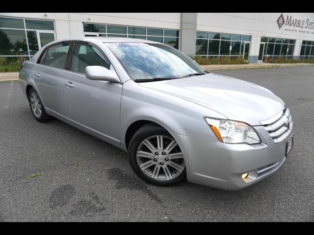 2005 Toyota Avalon