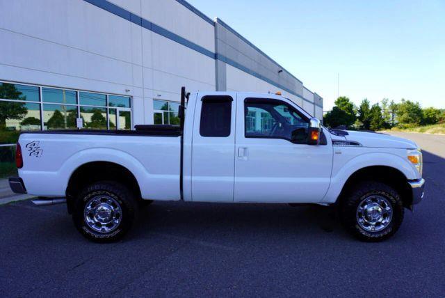 Photo of 2014 White Ford F-250
