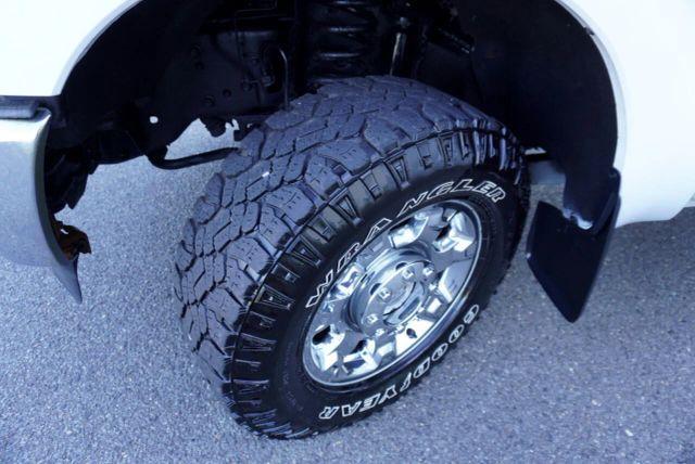 Photo of 2014 White Ford F-250