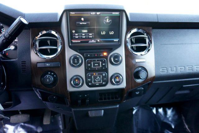 Photo of 2014 White Ford F-250