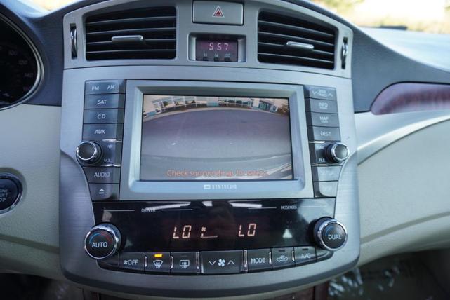 Photo of 2011 Black Toyota Avalon