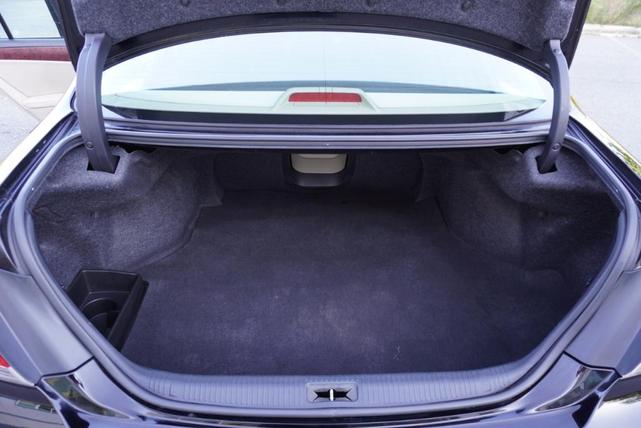Photo of 2011 Black Toyota Avalon