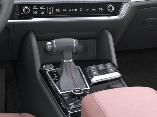 Photo of 2025 Ebony Black Kia Sportage