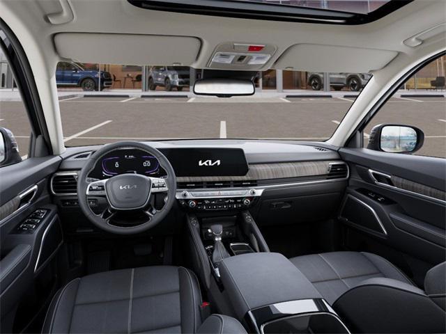 Photo of 2025 Ebony Black Kia Telluride