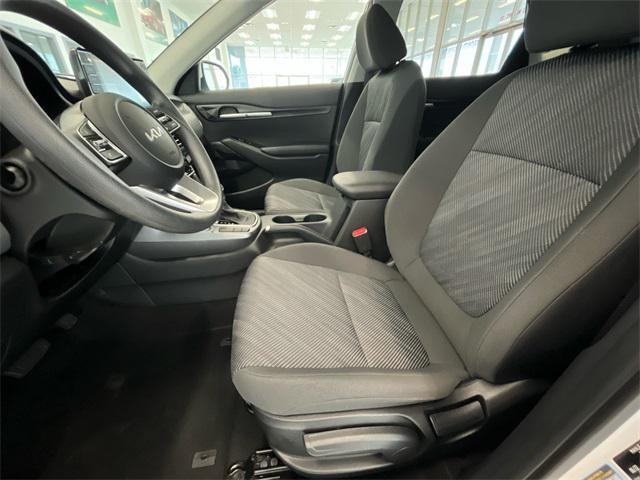 Photo of 2023 Snow White Pearl Kia Seltos