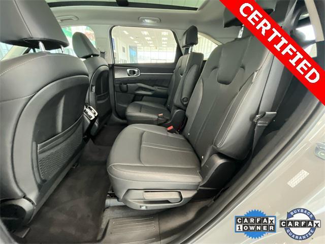 Photo of 2025 Wolf Gray Kia Sorento