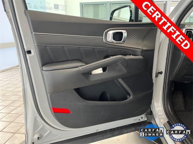 Photo of 2025 Wolf Gray Kia Sorento