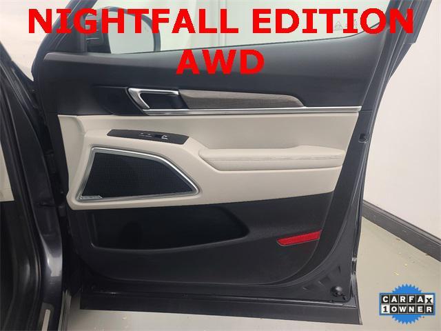 Photo of 2022 Gravity Grey Kia Telluride