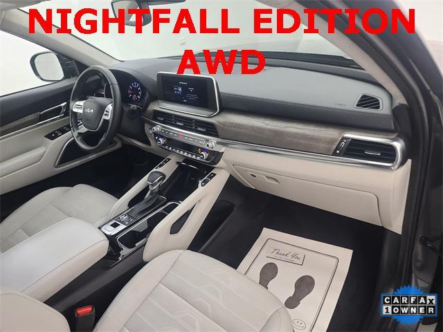 Photo of 2022 Gravity Grey Kia Telluride