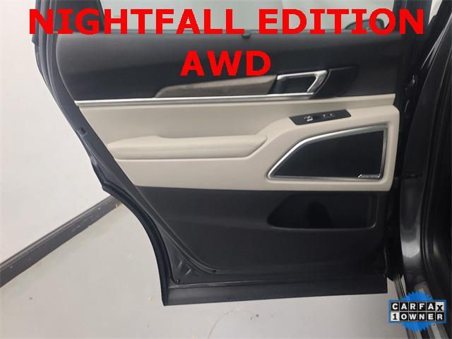 Photo of 2022 Gravity Grey Kia Telluride