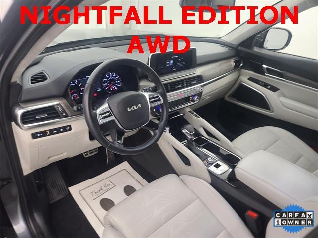 Photo of 2022 Gravity Grey Kia Telluride