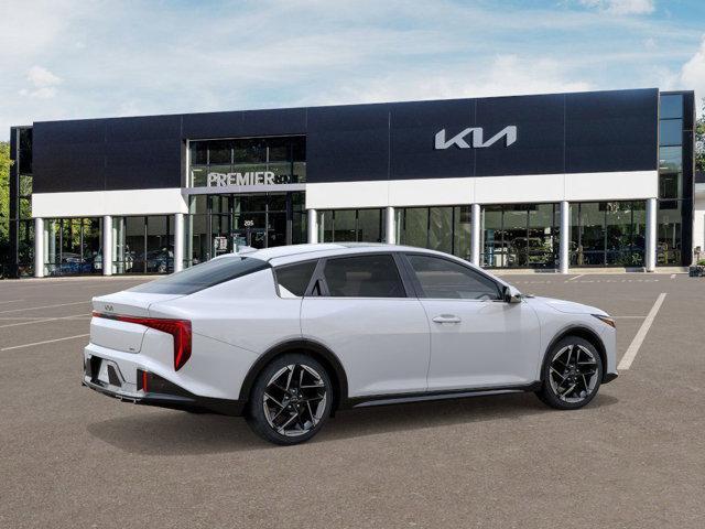 Photo of 2025 Snow White Pearl Kia K4